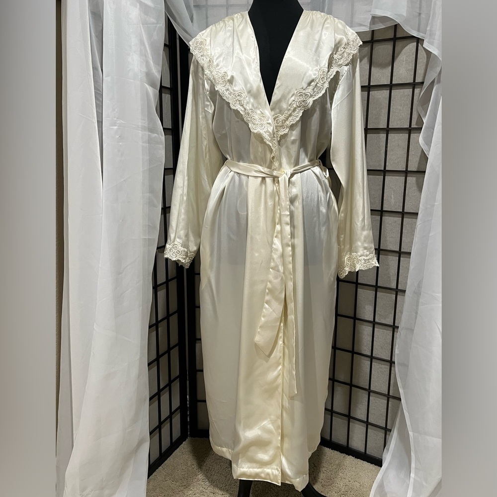 VINTAGE VICTORIA SECRET GOLD LABEL BRIDAL COLLECTION SATIN ROBE SIZE M/L